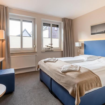 Nordsee-Hotel Hinrichsen Husum  Esterno foto